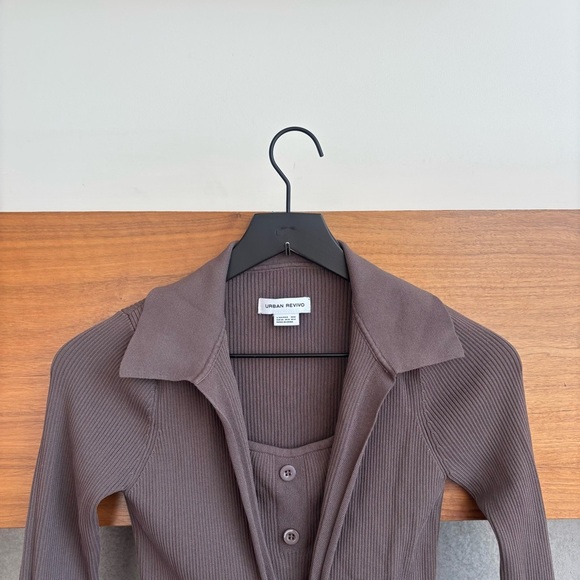 Urban Revivo 2x1 Ribbed Top Cardigan, Size 4 - Picture 2 of 13